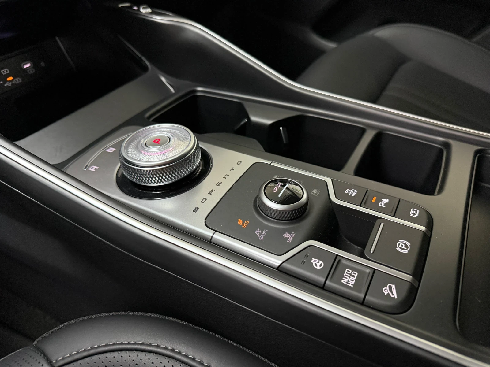 Kia Sorento 3280км * 2026* Plug-In Hybrid * AWD* , снимка 14 - Автомобили и джипове - 55734995