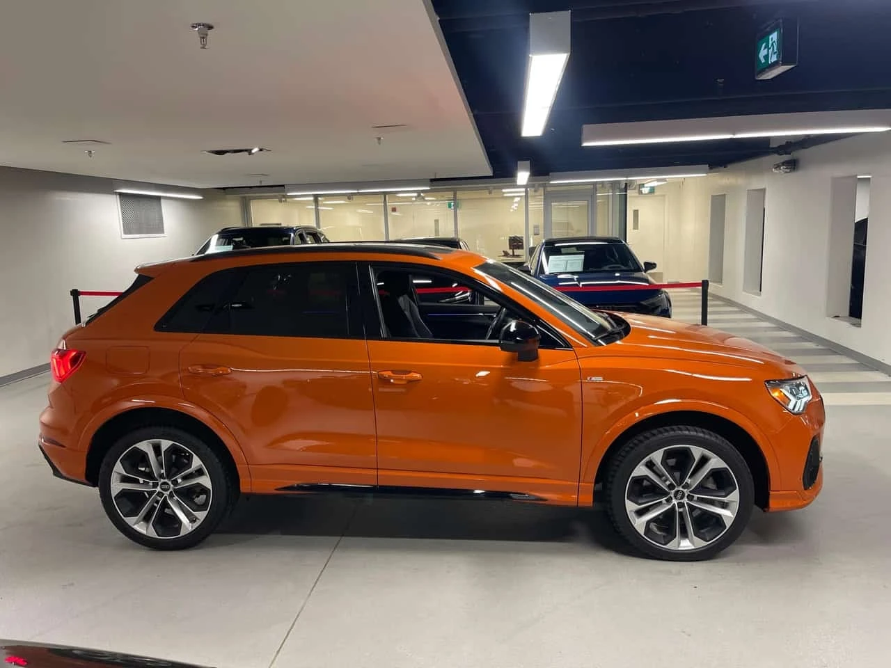 Audi Q3  Technik / 360 / DISTRONIC / B&O / CARFAX, снимка 3 - Автомобили и джипове - 55767627