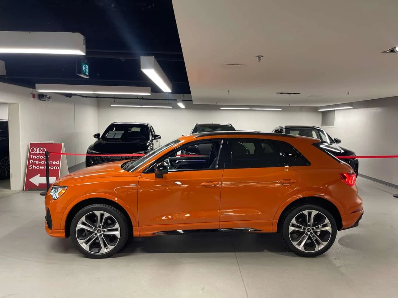 Audi Q3  Technik / 360 / DISTRONIC / B&O / CARFAX, снимка 2 - Автомобили и джипове - 55767627