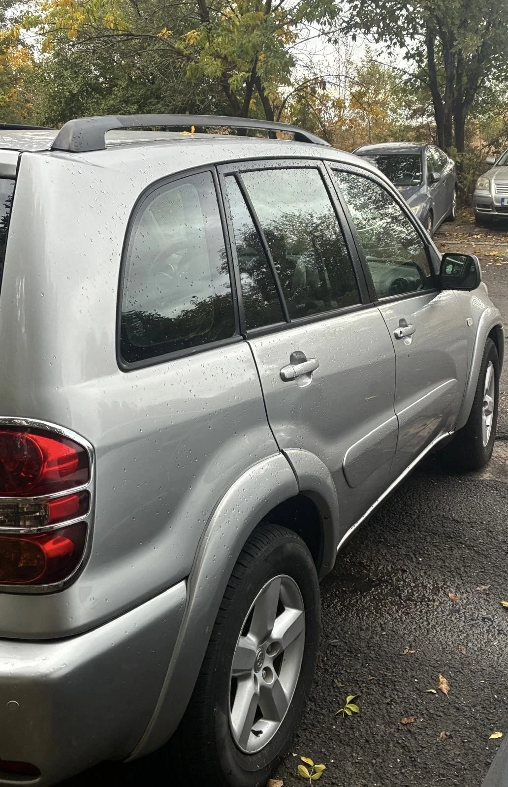Toyota Rav4, снимка 4 - Автомобили и джипове - 55771527