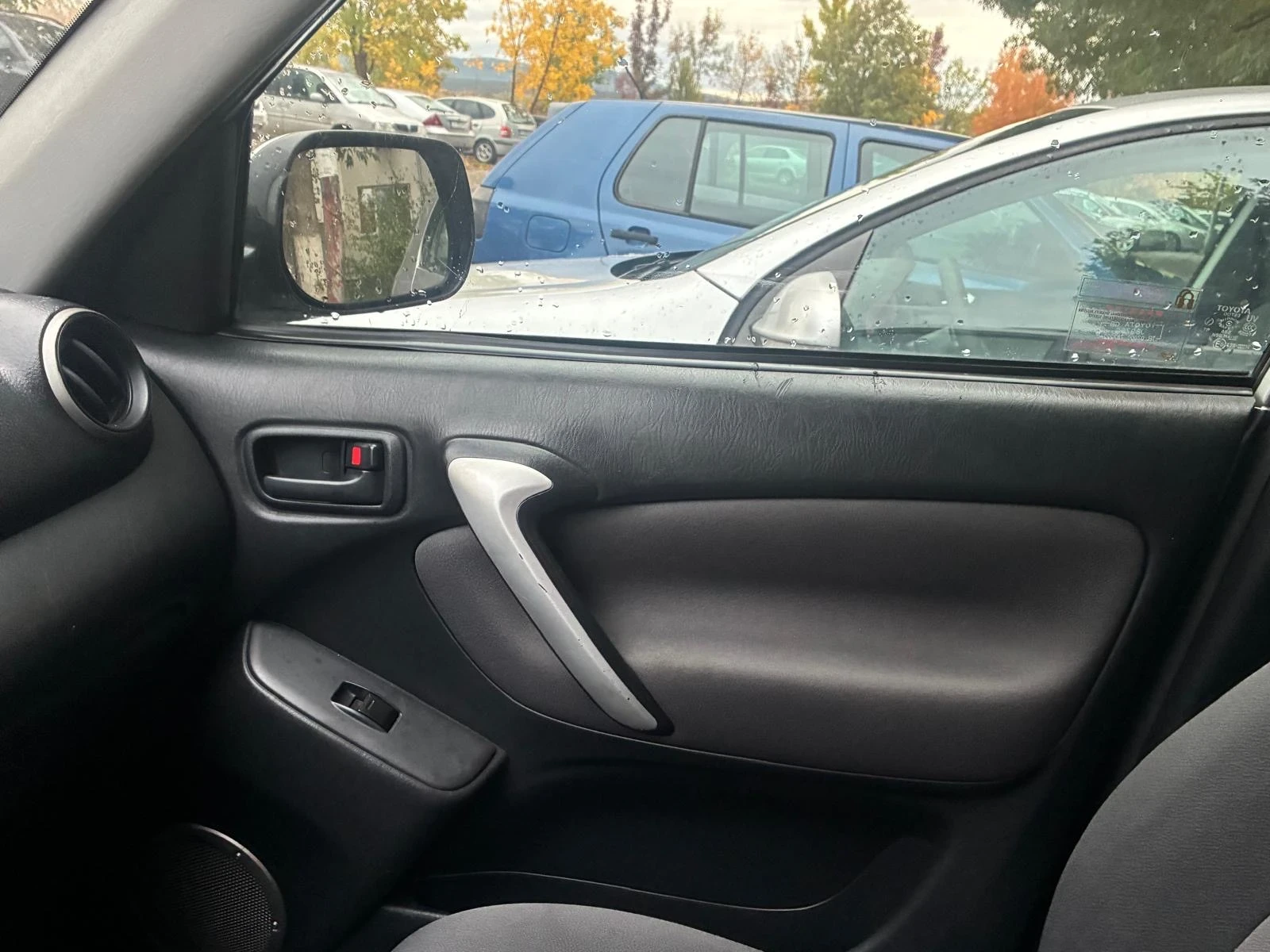 Toyota Rav4, снимка 8 - Автомобили и джипове - 55771527
