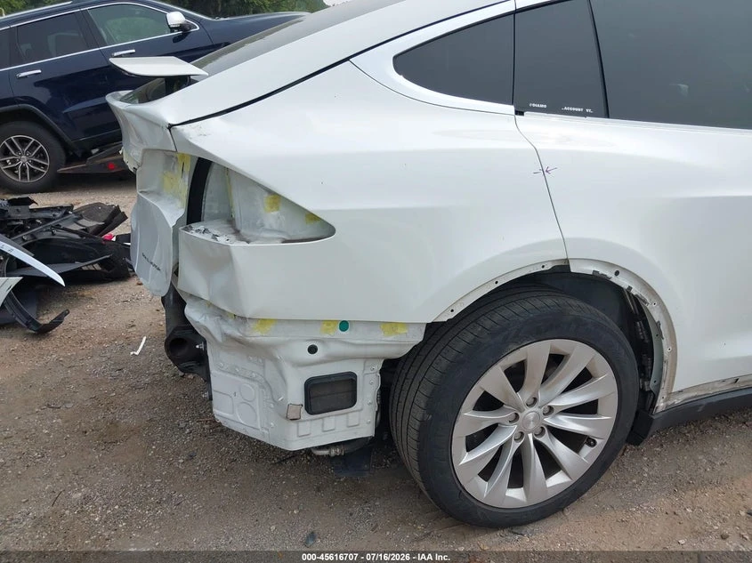 Tesla Model X Long Range Dual Motor All-Wheel Drive/Long Range P, снимка 12 - Автомобили и джипове - 55893607
