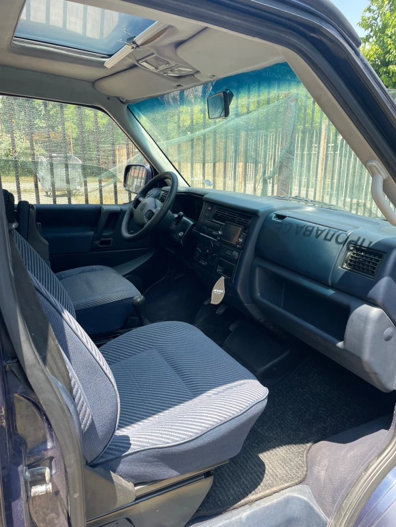 VW T4, снимка 13 - Бусове и автобуси - 53353334