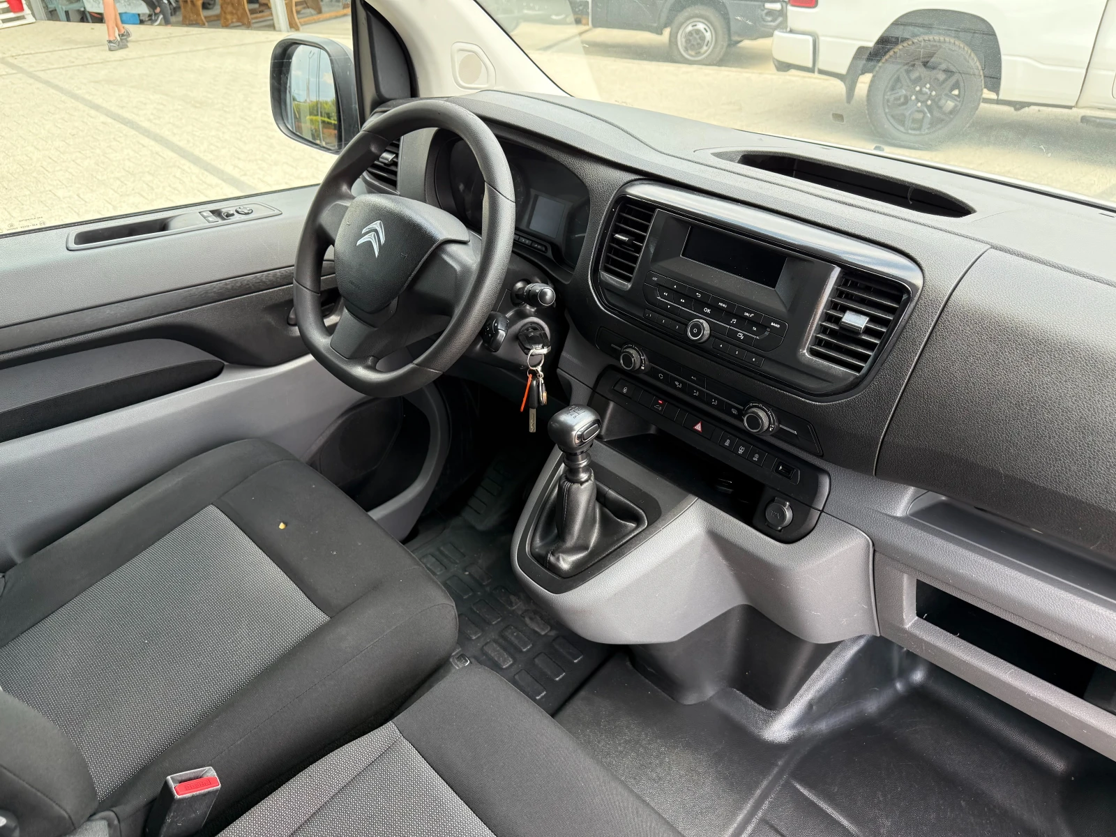 Citroen Jumpy 2.0HDI Клима 2стр.врати EURO 6 - изображение 9
