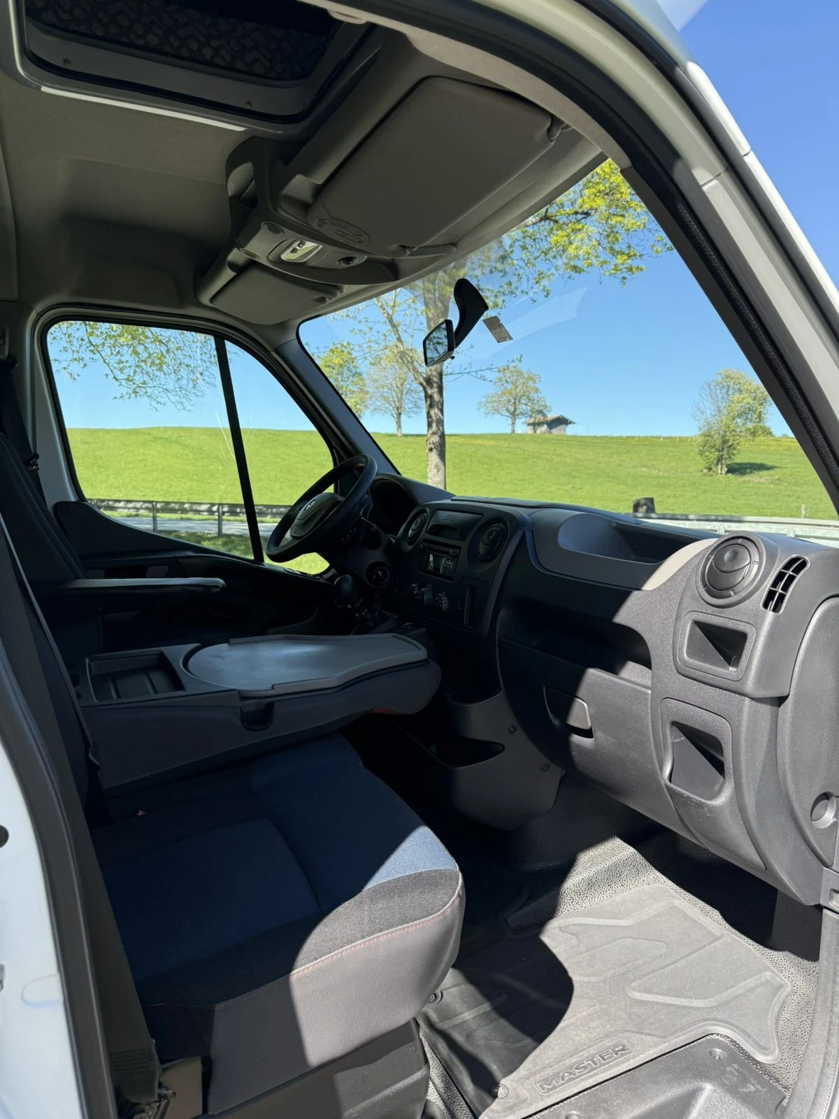 Renault Master, снимка 10 - Бусове и автобуси - 54621641