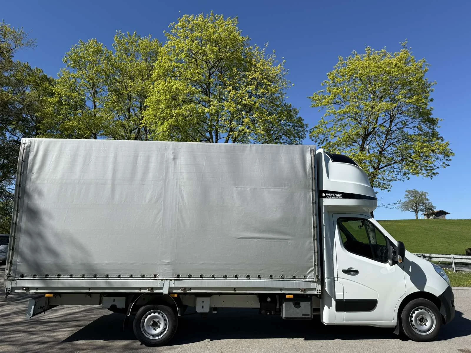 Renault Master, снимка 2 - Бусове и автобуси - 54621641