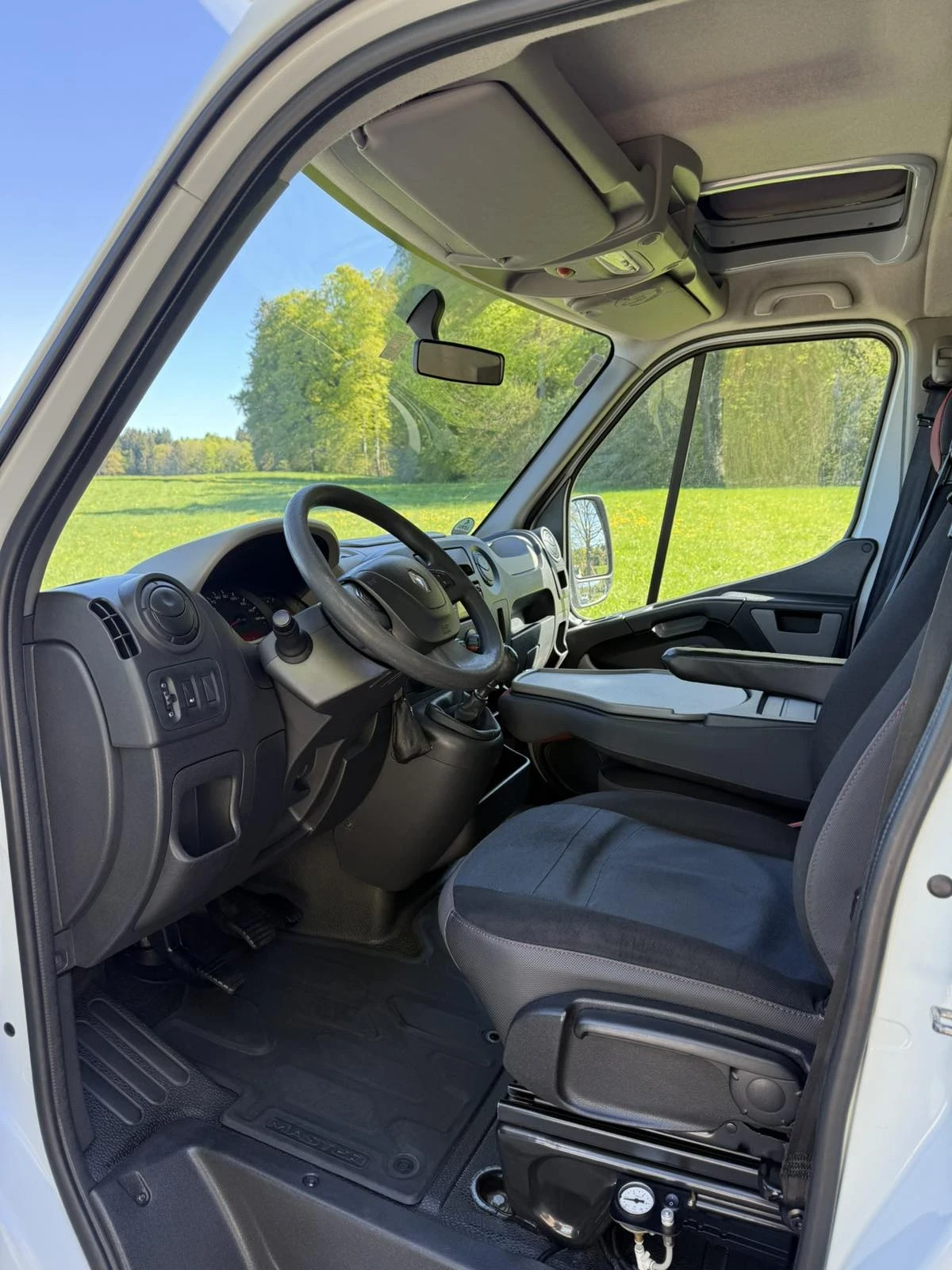 Renault Master, снимка 9 - Бусове и автобуси - 54621641