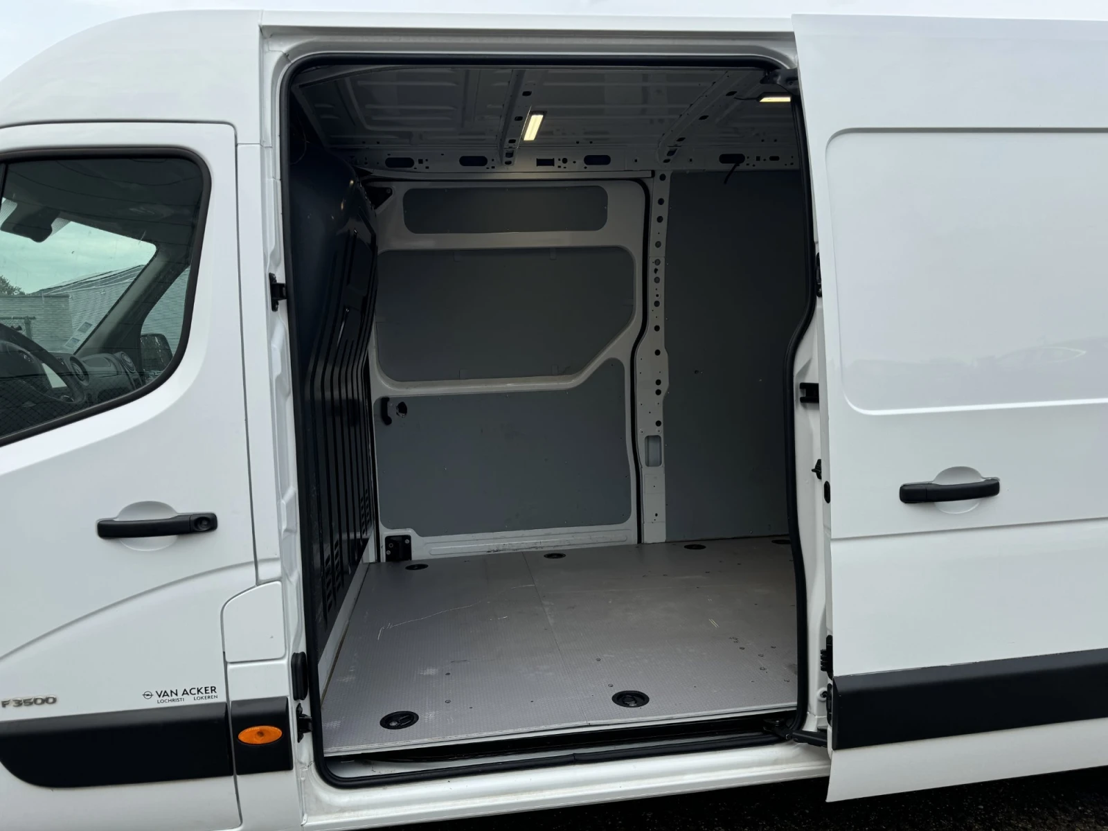 Opel Movano 2.3 CDTI L3H2 , снимка 15 - Бусове и автобуси - 55603354
