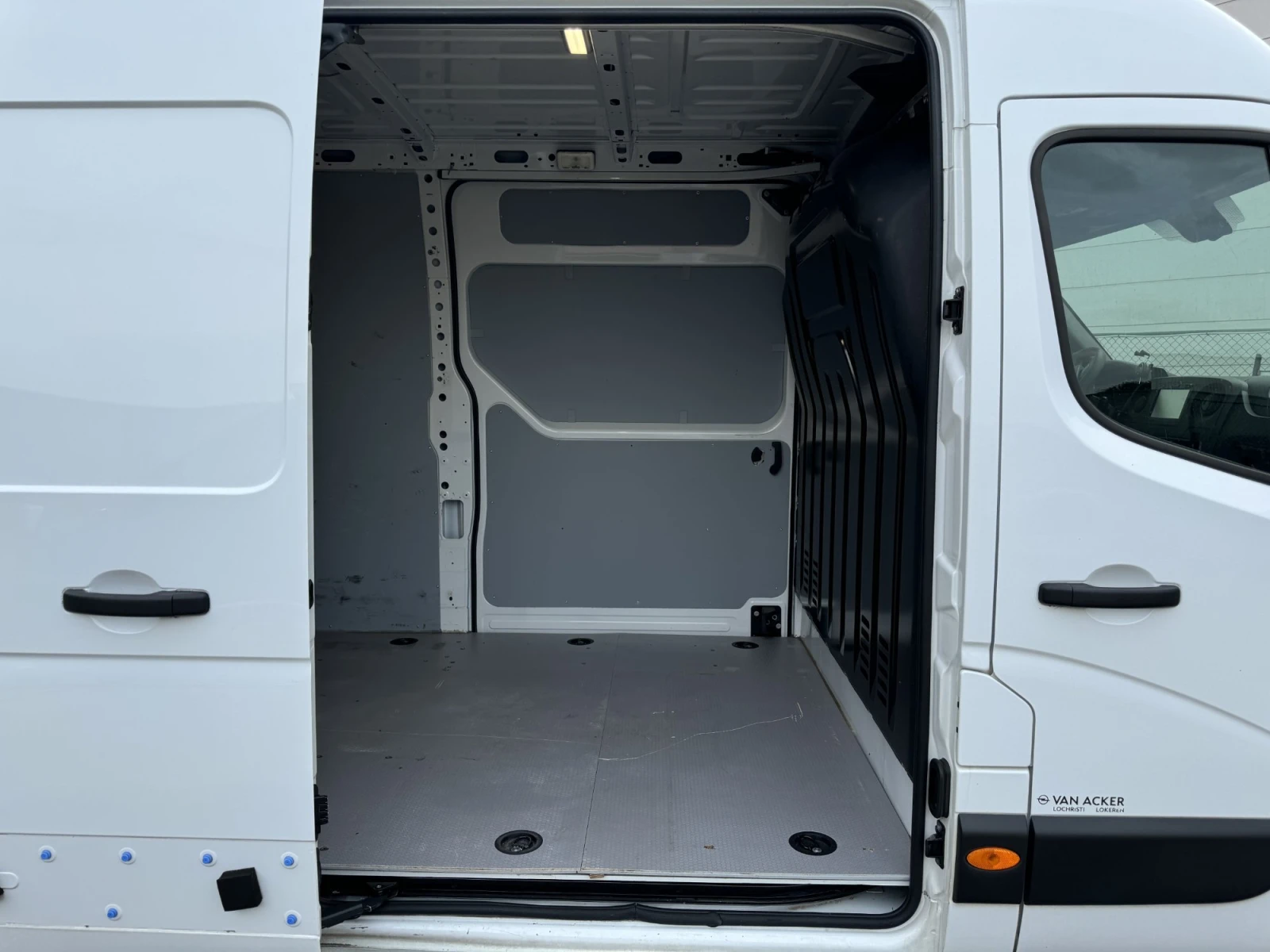 Opel Movano 2.3 CDTI L3H2 , снимка 16 - Бусове и автобуси - 55603354