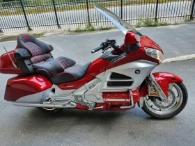     Honda Gold Wing RED STORM