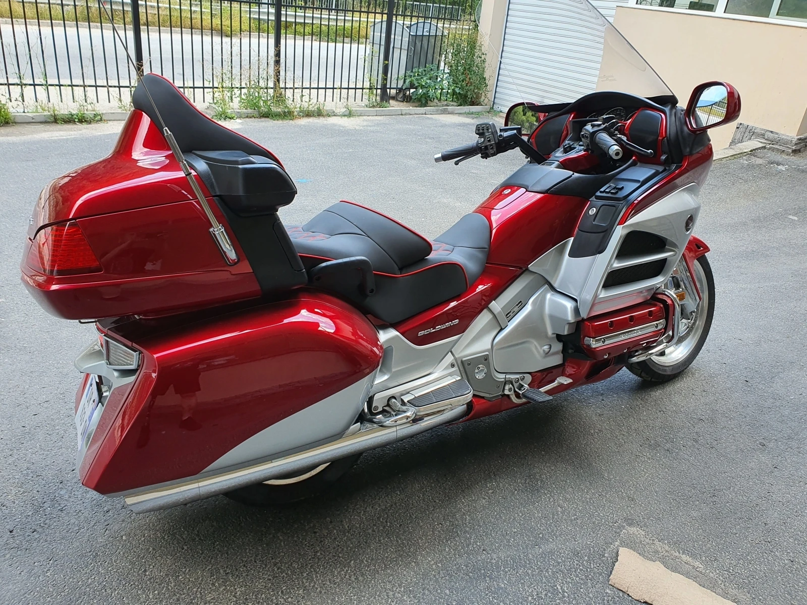 Honda Gold Wing RED STORM - изображение 6