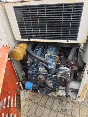 Мини челни товарачи Bobcat 725, снимка 5