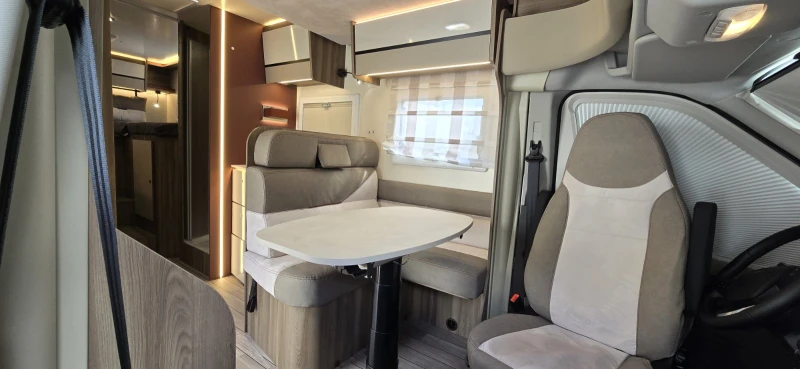 Кемпер ROLLER TEAM Kronos 284TL 2026, снимка 6 - Каравани и кемпери - 51203922