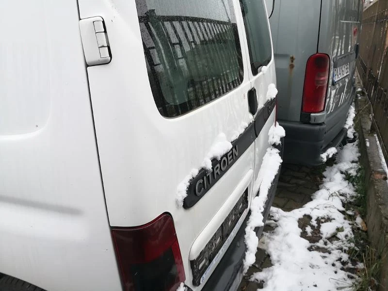 Citroen BERLINGO Пежо Партнер врати задни цена 100 лева продава Ем Комплект Дружба 0884333269, снимка 1 - Части - 36297957