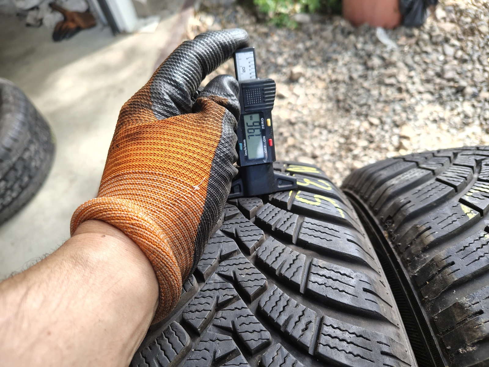  215/65R17 | Mobile.bg   3