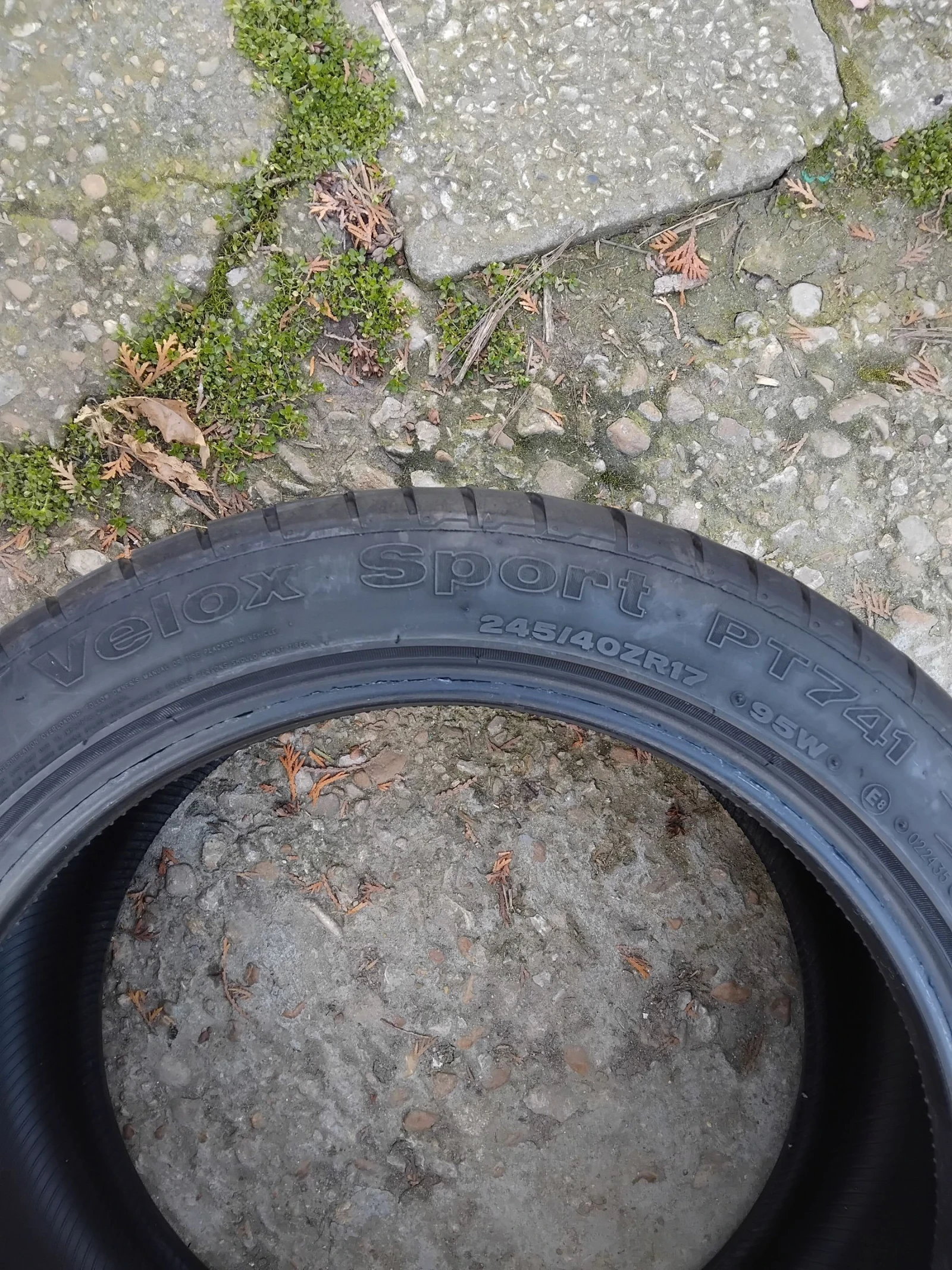 Гуми Летни 245/40R17, снимка 5 - Гуми и джанти - 53770070