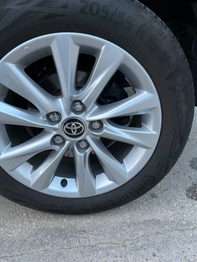 Toyota Auris, снимка 6