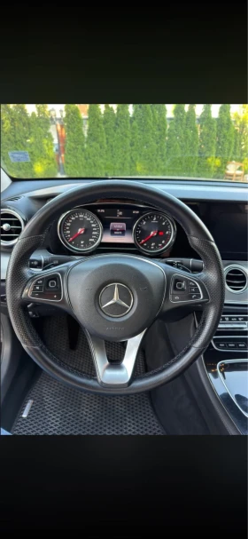 Mercedes-Benz E 220, снимка 12