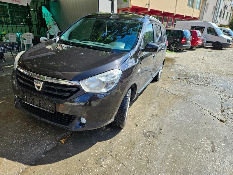 Dacia Lodgy 1.6 Фабрична газ, снимка 5 - Автомобили и джипове - 47239931