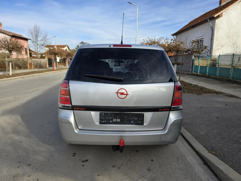 Opel Zafira, снимка 4 - Автомобили и джипове - 48285293