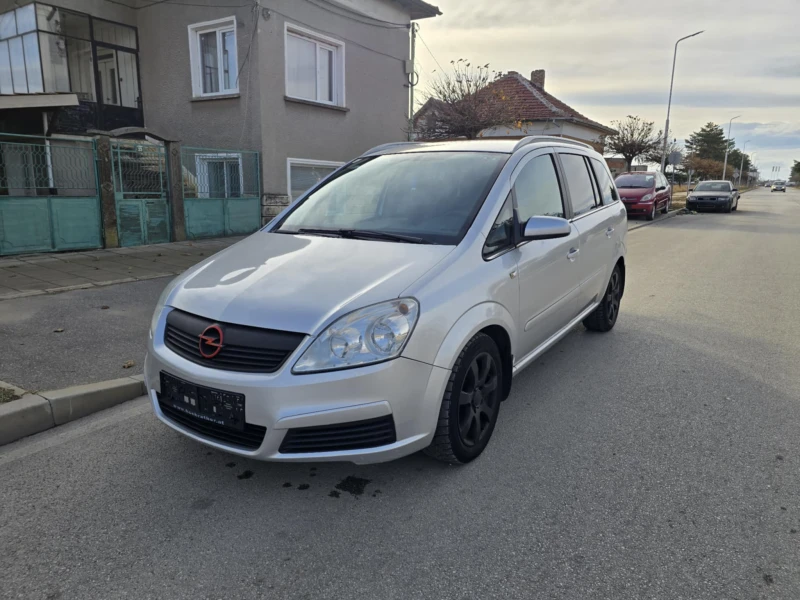 Opel Zafira, снимка 3 - Автомобили и джипове - 48285293