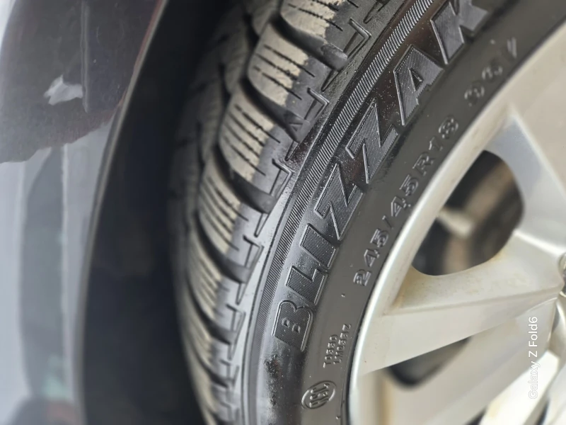 BMW 530 Пълна серв.ист., нови зимни гуми, shadow line, снимка 17 - Автомобили и джипове - 50377181