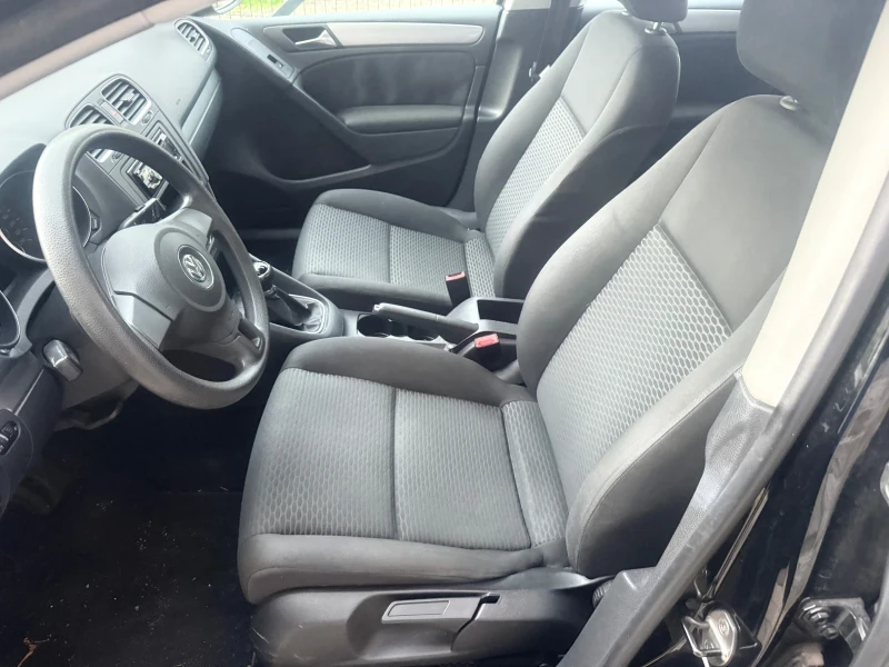 VW Golf 6-1.6TDi-105к.с-2012г-180000км!!!, снимка 7 - Автомобили и джипове - 52335054