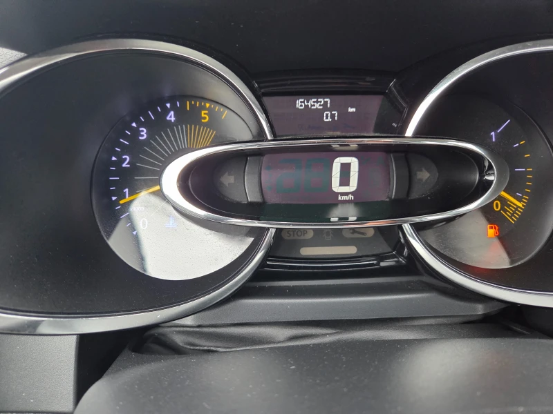 Renault Clio 1.5DCi-Нави, снимка 9 - Автомобили и джипове - 52650035