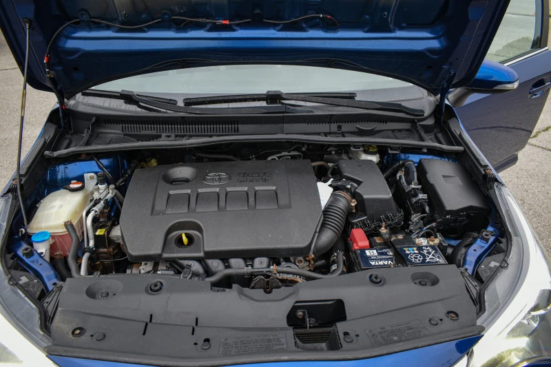 Toyota Avensis 1.8 VVTi KeyLess Go, Navi - 25999 лв. - 33254696 | Car24.bg