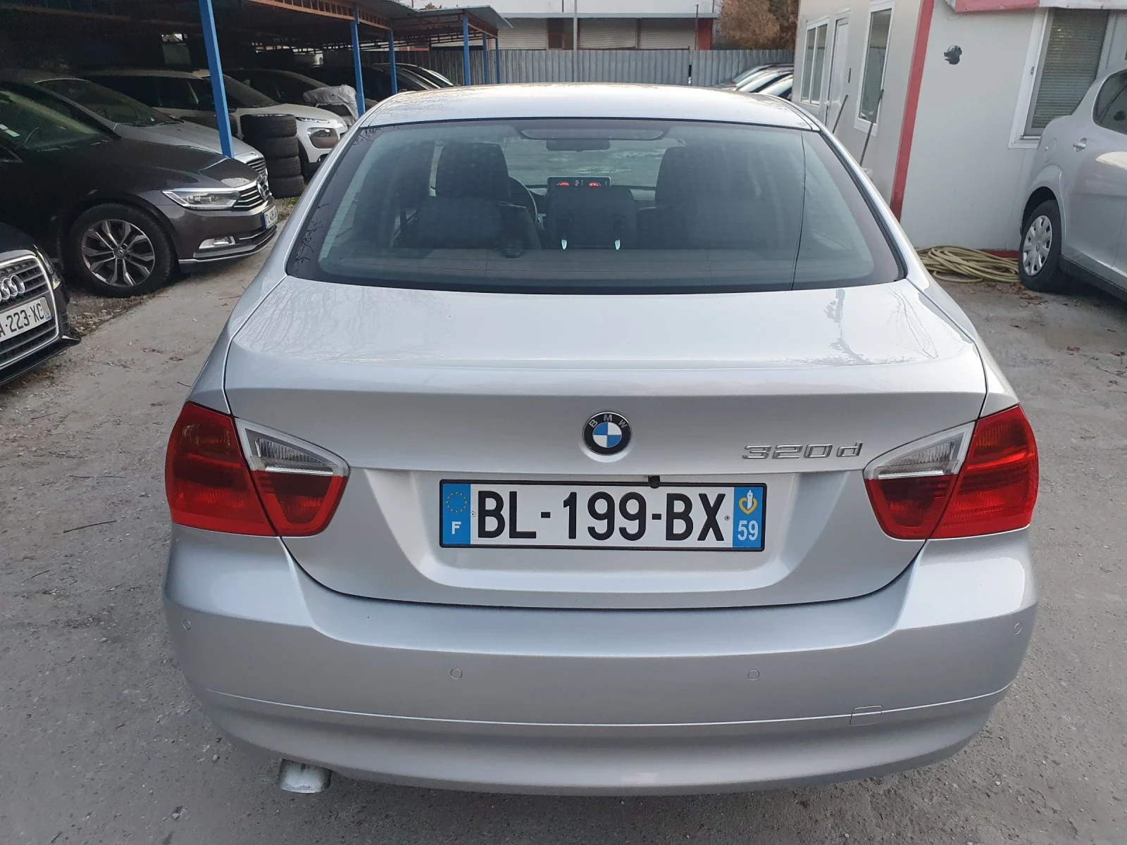 BMW 320 163 ks NAVI KOJA KAMERA  6skr SEDAN  NOVA - изображение 6