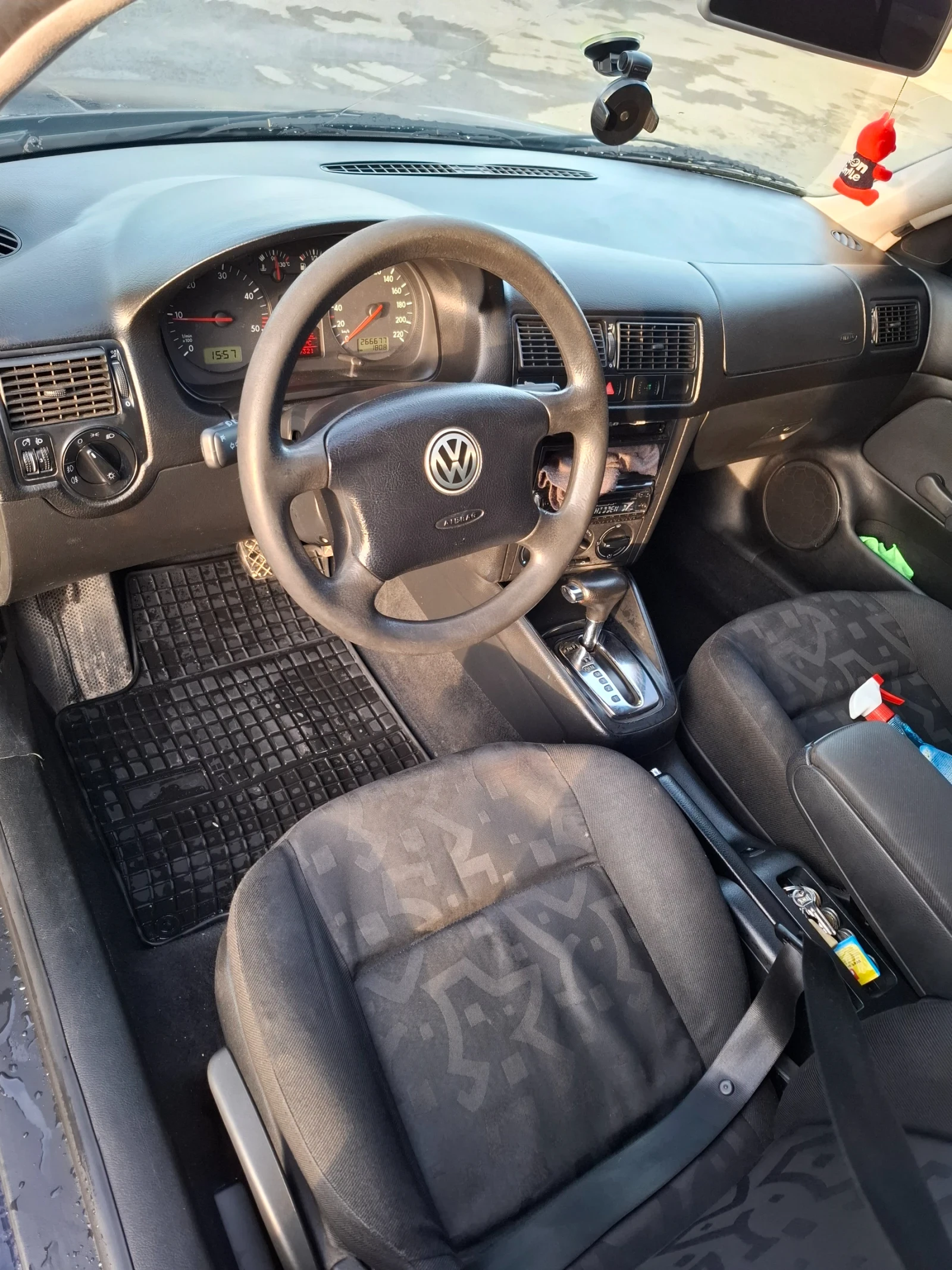 VW Golf  - изображение 10