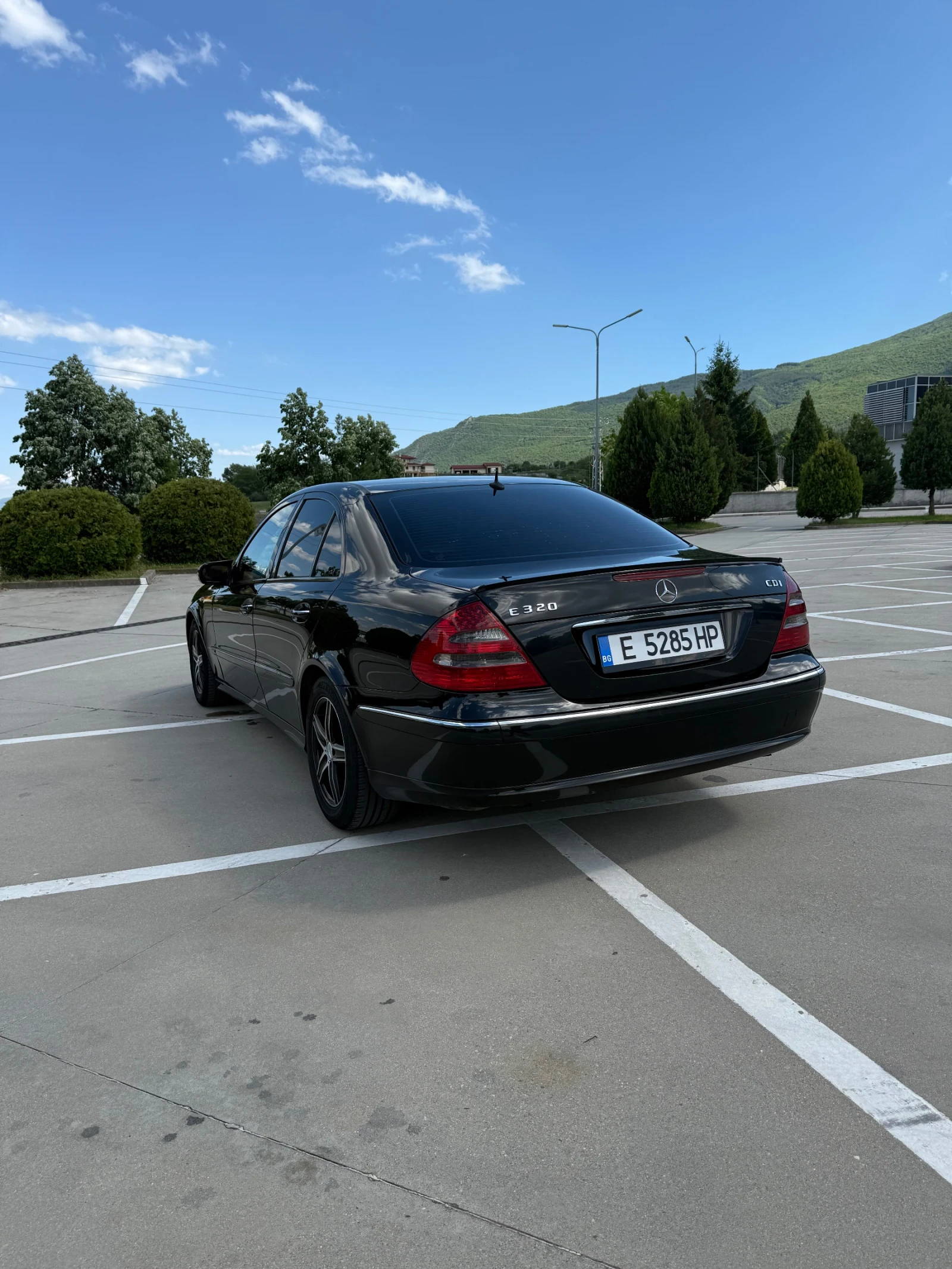 Mercedes-Benz E 320  - изображение 2