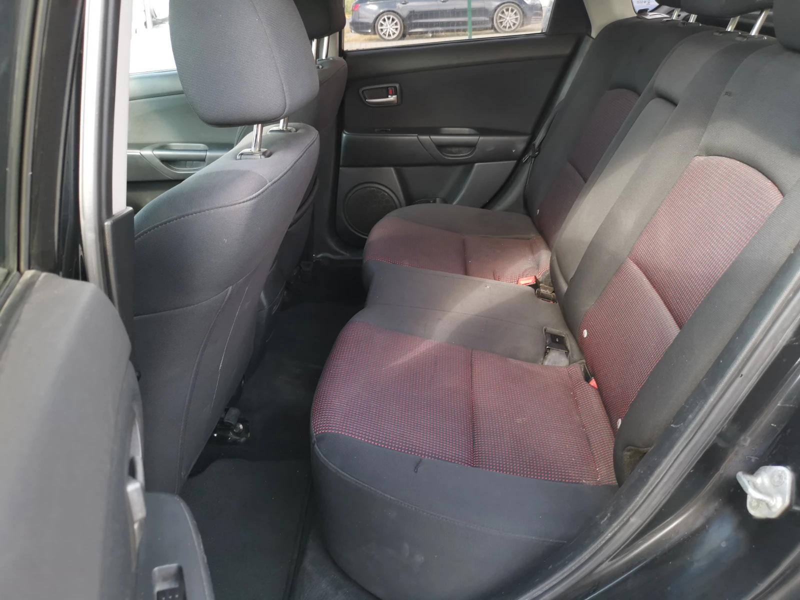 Mazda 3 1.6HDi - изображение 7