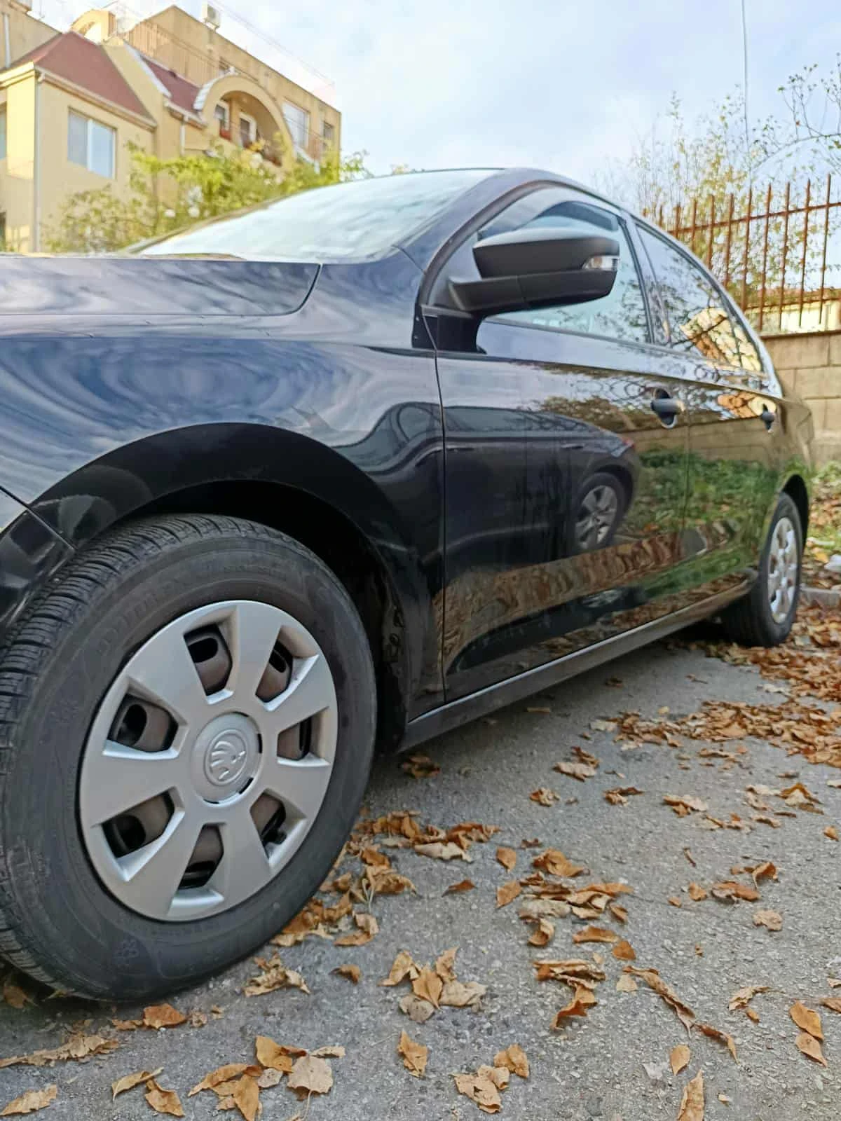 Skoda Rapid TSI 1.2 - изображение 3