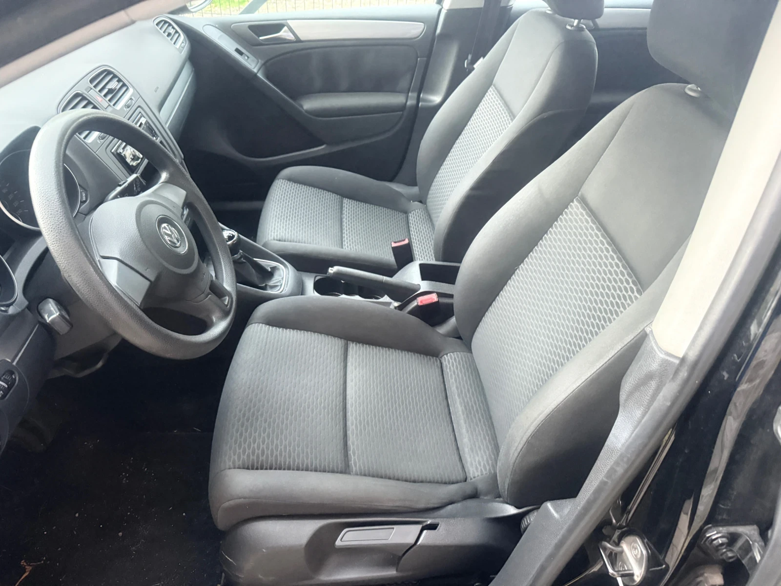 VW Golf 6-1.6TDi-105.-2012-180000!!! | Mobile.bg   7