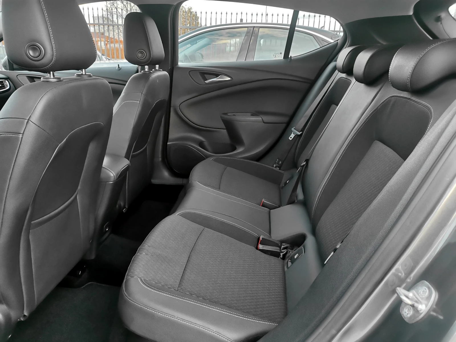 Opel Astra 1.6 CDTi | Mobile.bg   15