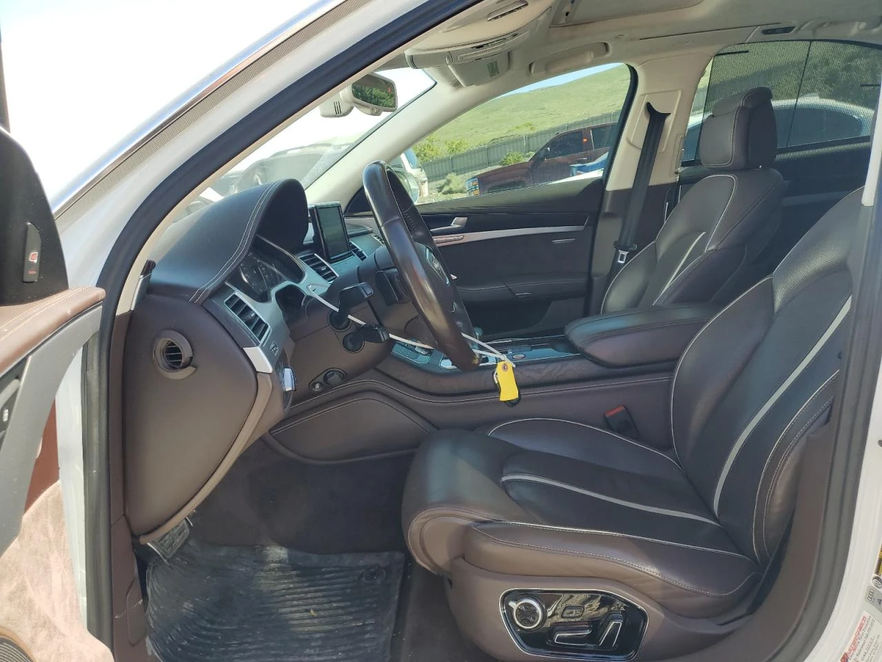 Audi S8 B&O* EXCLUSIVE* МАСАЖ* ОБДУХВАНЕ* 360 CAM* KEYLESS - изображение 8