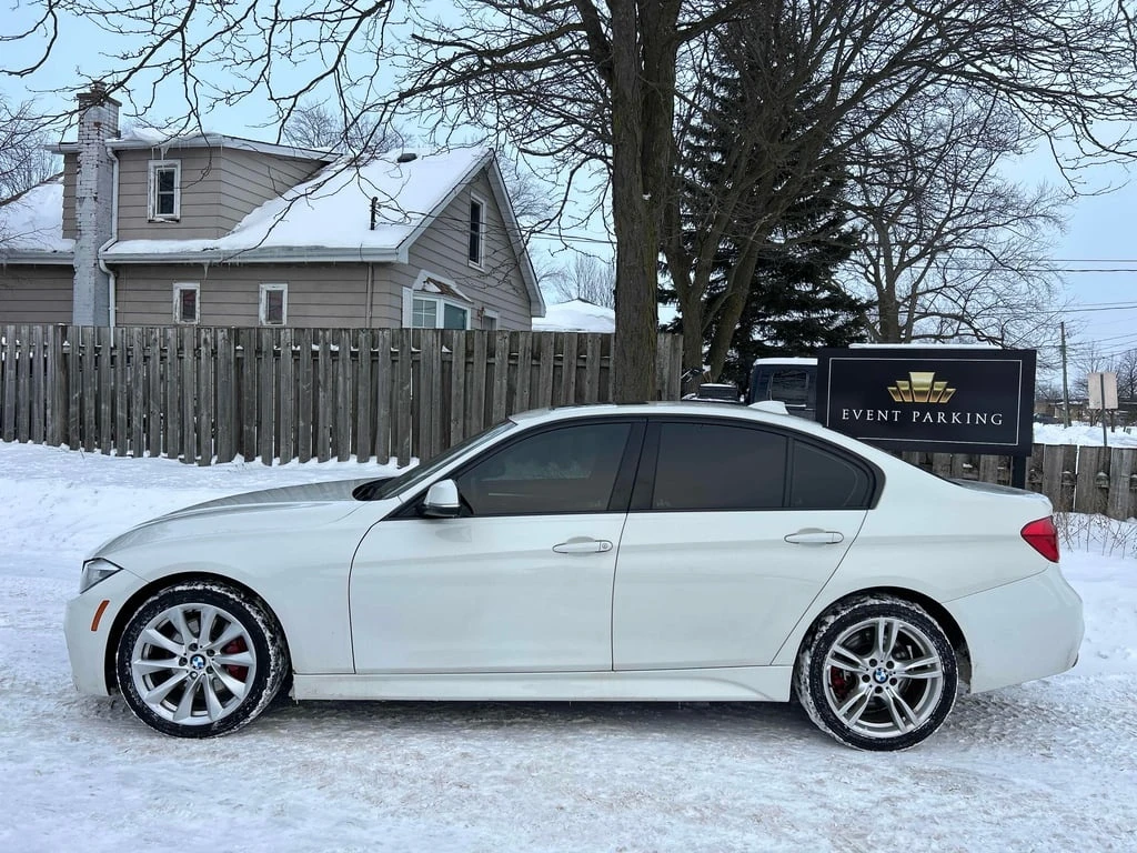 BMW 330 * 330i xDrive * CARFAX * ���� �� �� | Mobile.bg � ����������� 4