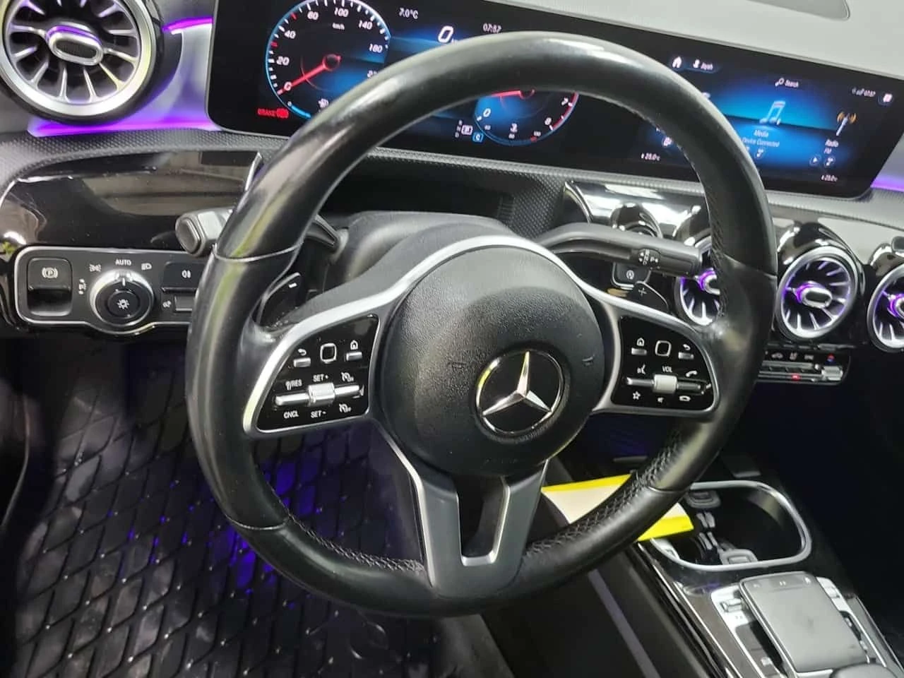 Mercedes-Benz A 250 CARFAX | Mobile.bg � ����������� 11