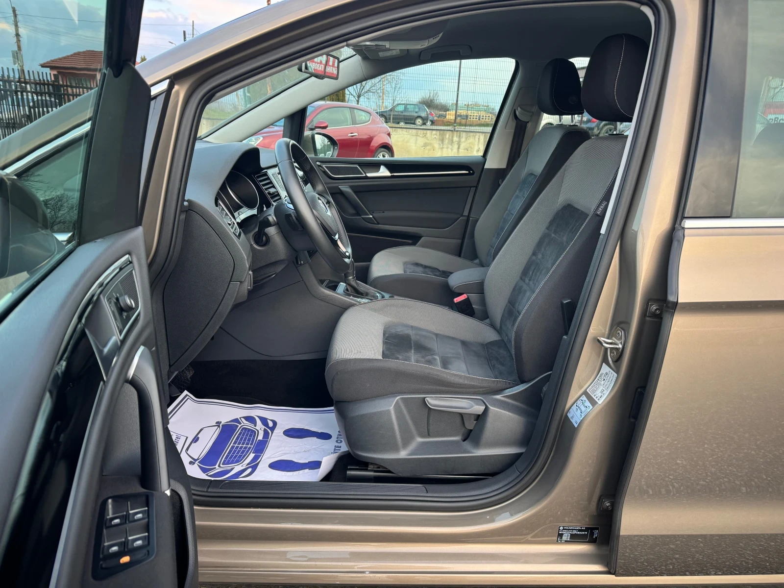 VW Sportsvan 1.4TSI DSG BLUEMOTION AUTOMATIC FULL EURO6, снимка 11 - Автомобили и джипове - 53829750