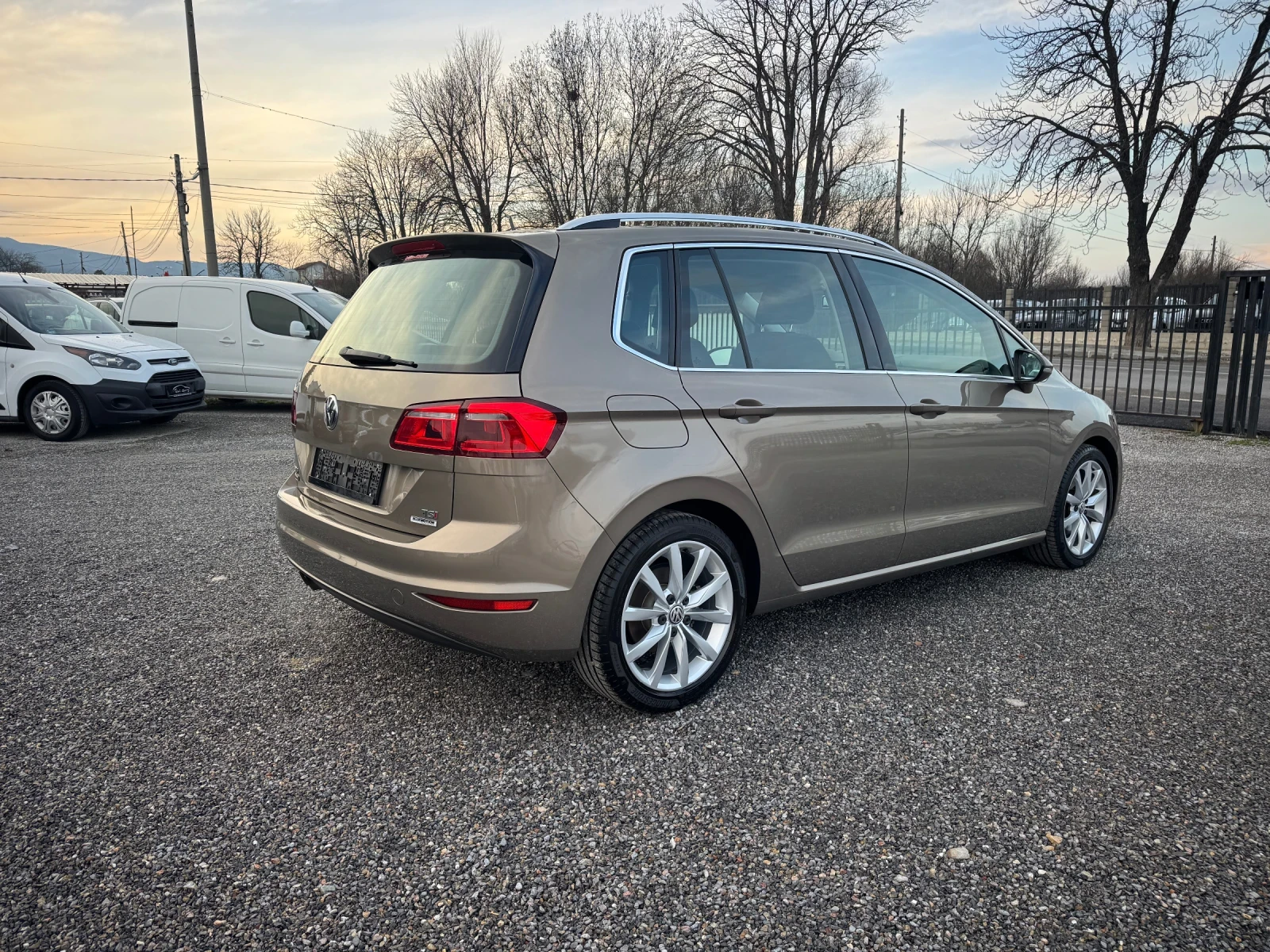 VW Sportsvan 1.4TSI DSG BLUEMOTION AUTOMATIC FULL EURO6, снимка 7 - Автомобили и джипове - 53829750