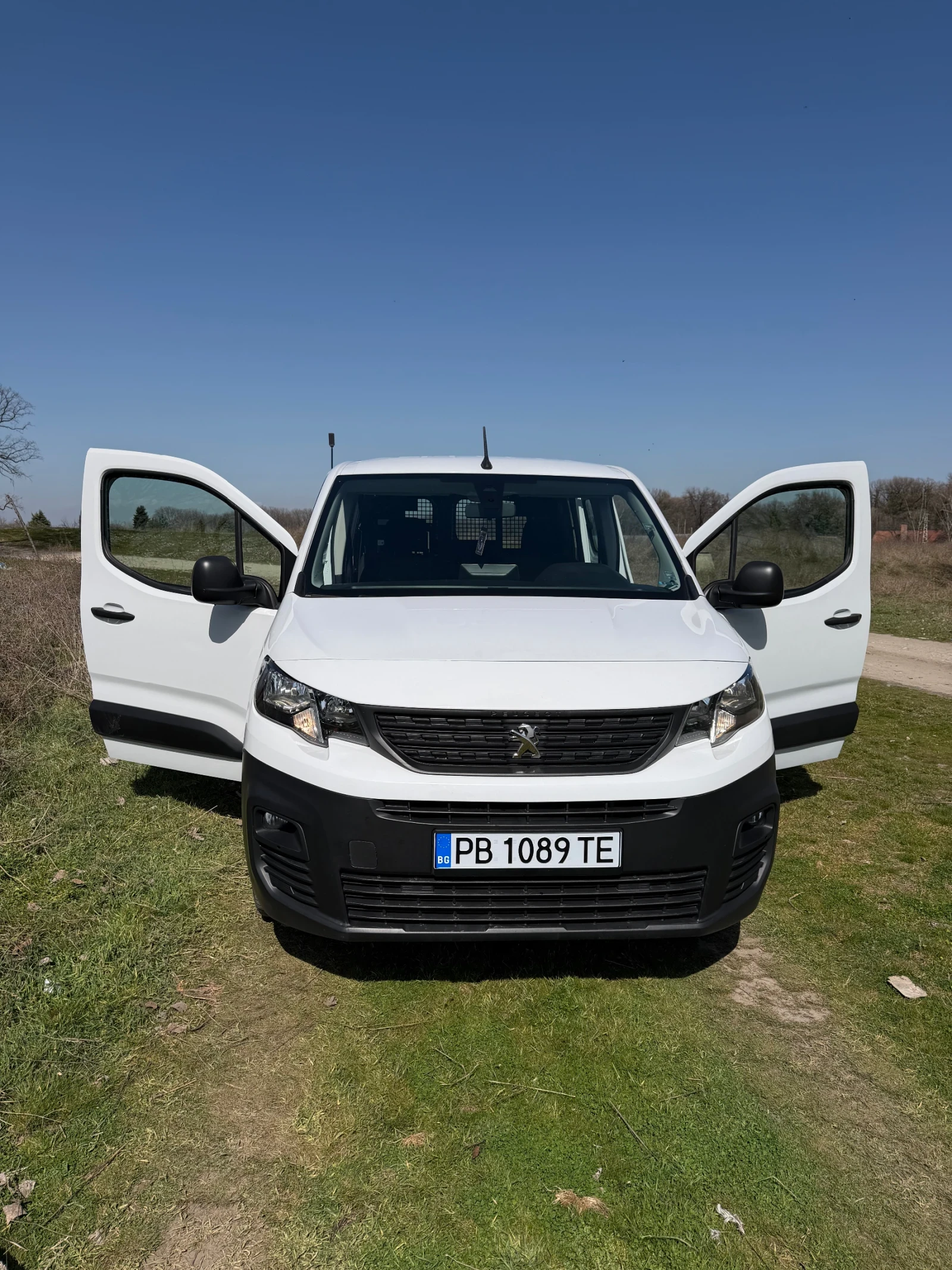 Peugeot Partner 1.5 BlueHDI, снимка 6 - Автомобили и джипове - 53836152