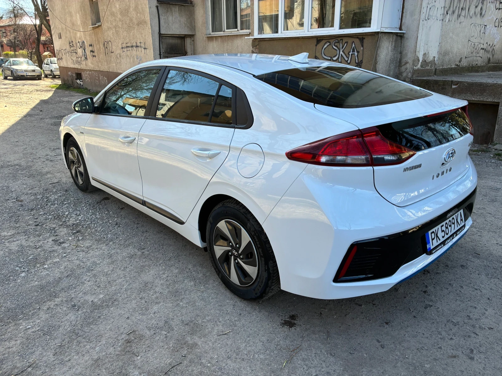 Hyundai Ioniq Hibrid, снимка 7 - Автомобили и джипове - 53880753