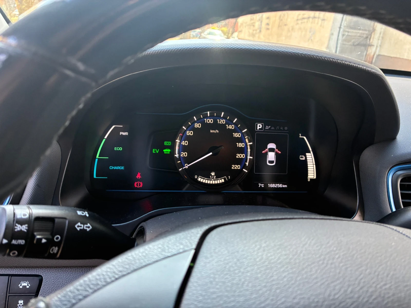 Hyundai Ioniq Hibrid, снимка 13 - Автомобили и джипове - 53880753