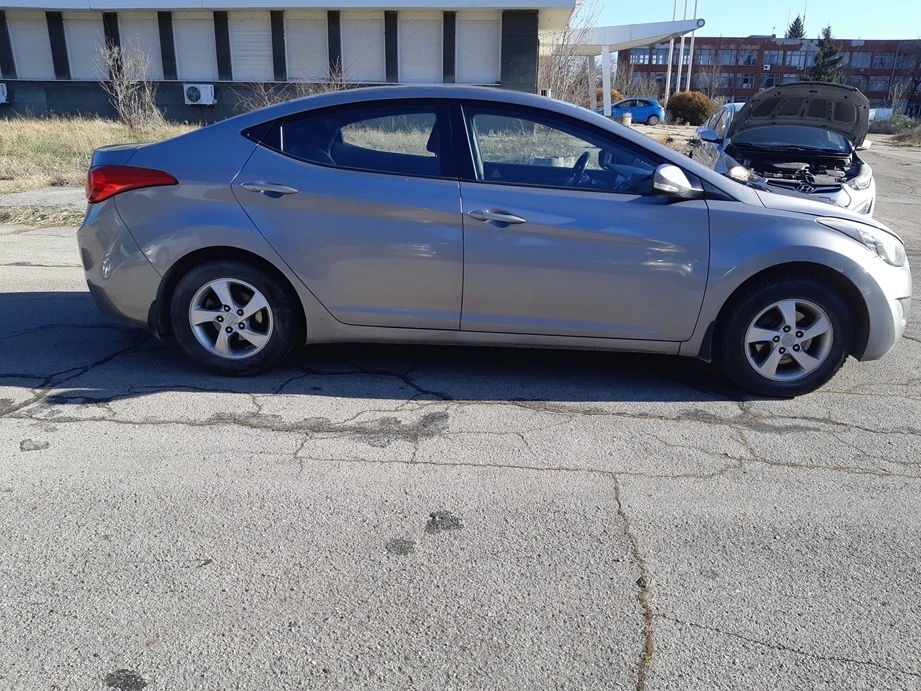 Hyundai Elantra | Mobile.bg � ����������� 3