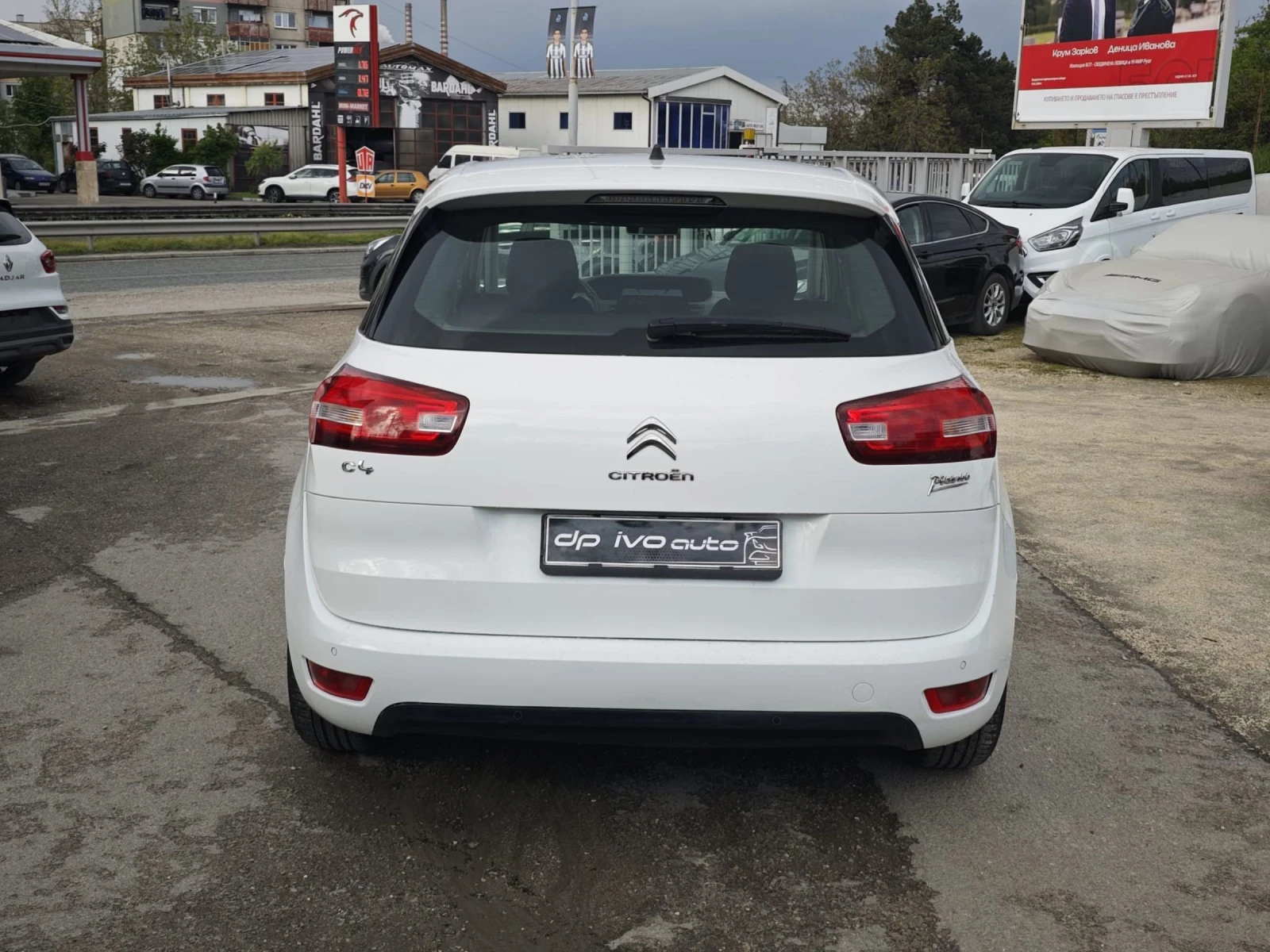 Citroen C4 Picasso 1.6HDI* SEDUCTION* Ръчка* , снимка 4 - Автомобили и джипове - 54363801