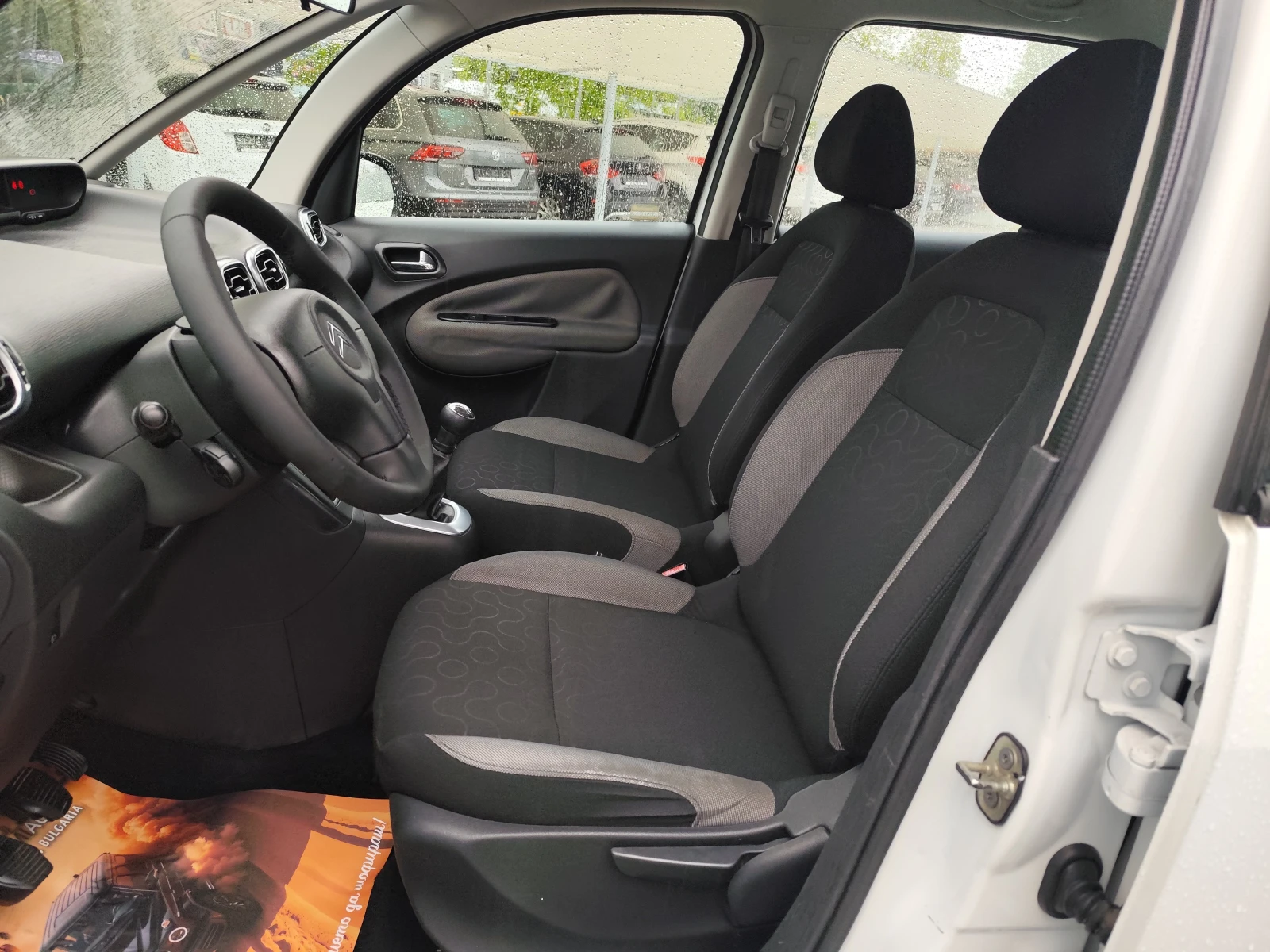 Citroen C3 Picasso 1.4i* EURO5B* KLIMA* , снимка 7 - Автомобили и джипове - 54367529