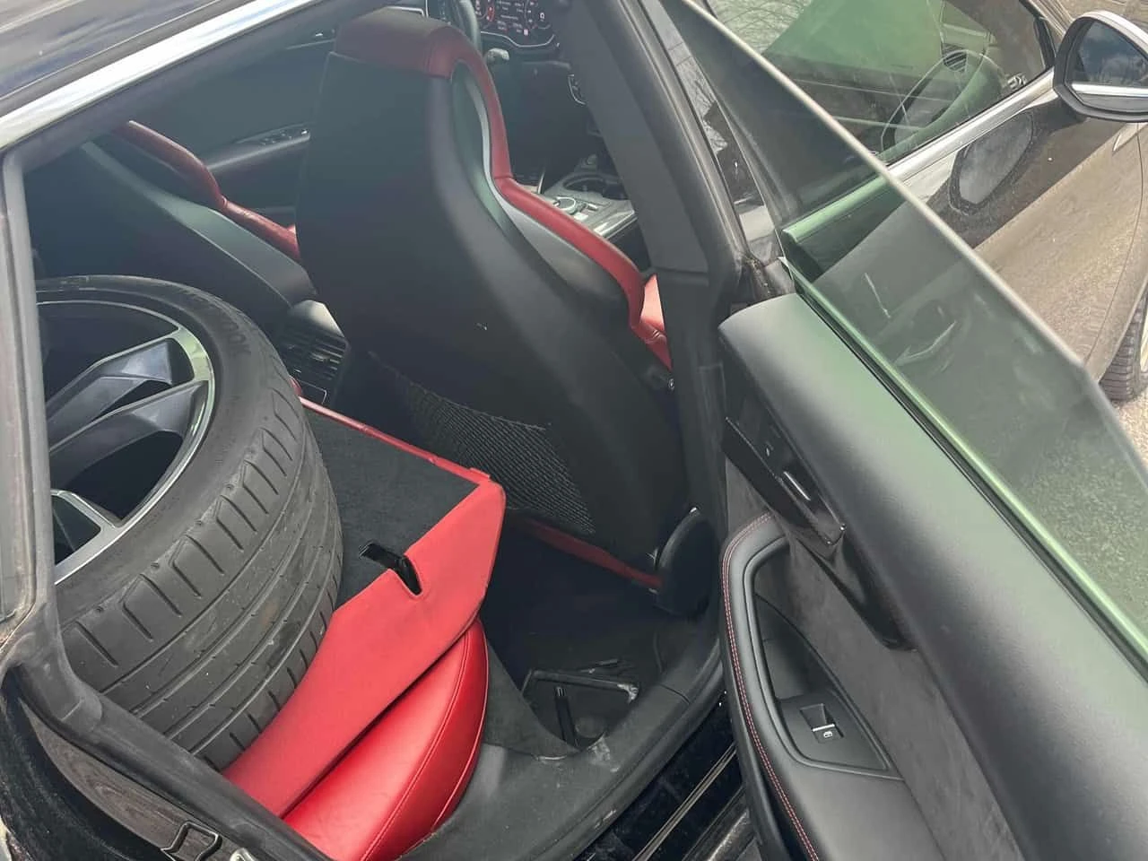 Audi S5 Technik/ПАНОРАМА/ДИСТРОНИК/360/ВТОРИ ГУМИ И ДЖАНТИ, снимка 13 - Автомобили и джипове - 54384562