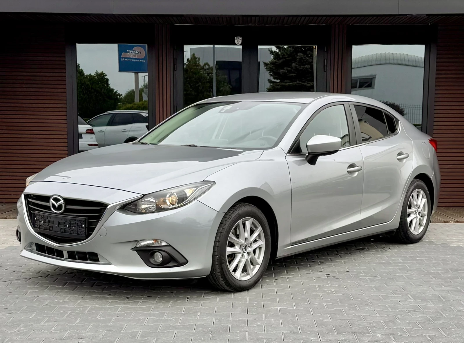 Mazda 3 2.0 SKYACTIV - G* Navi* �������* ������ | Mobile.bg � ����������� 3