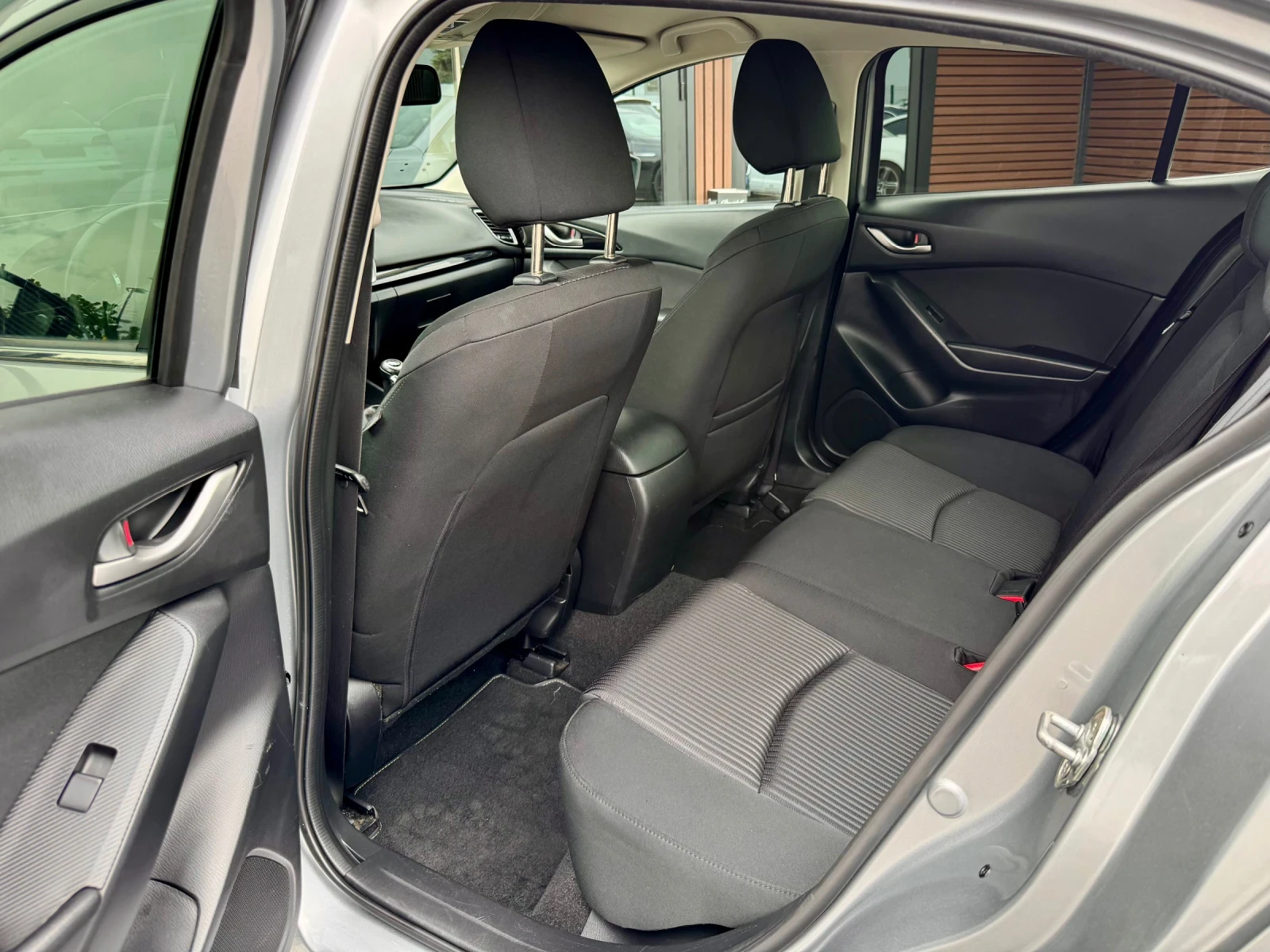Mazda 3 2.0 SKYACTIV - G* Navi* �������* ������ | Mobile.bg � ����������� 9